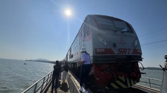 パーサックチョンラシットダム列車